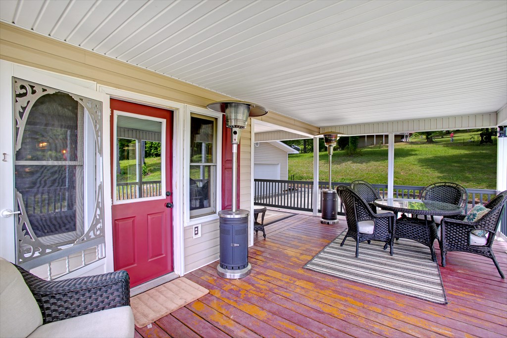 415329 Hayesville Residential