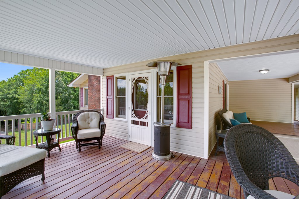 415329 Hayesville Residential