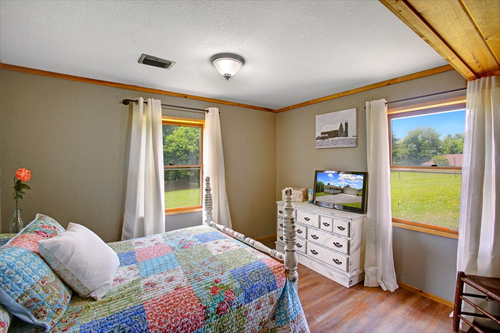 415329 Hayesville Residential