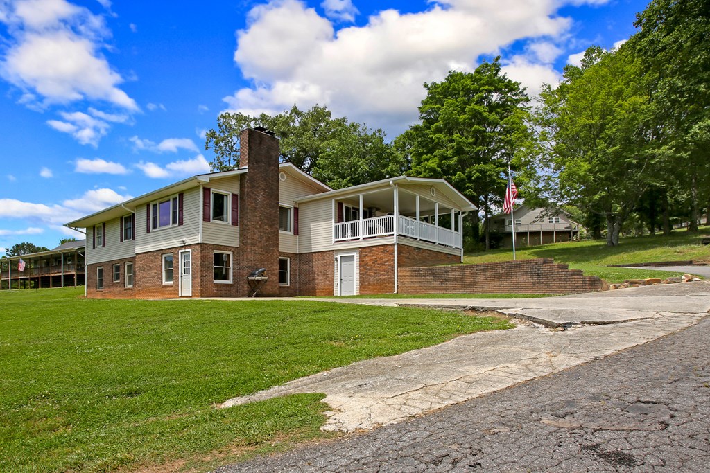 415329 Hayesville Residential