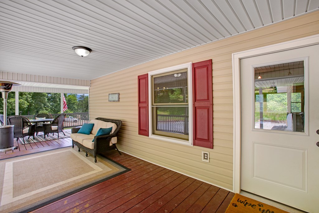 415329 Hayesville Residential