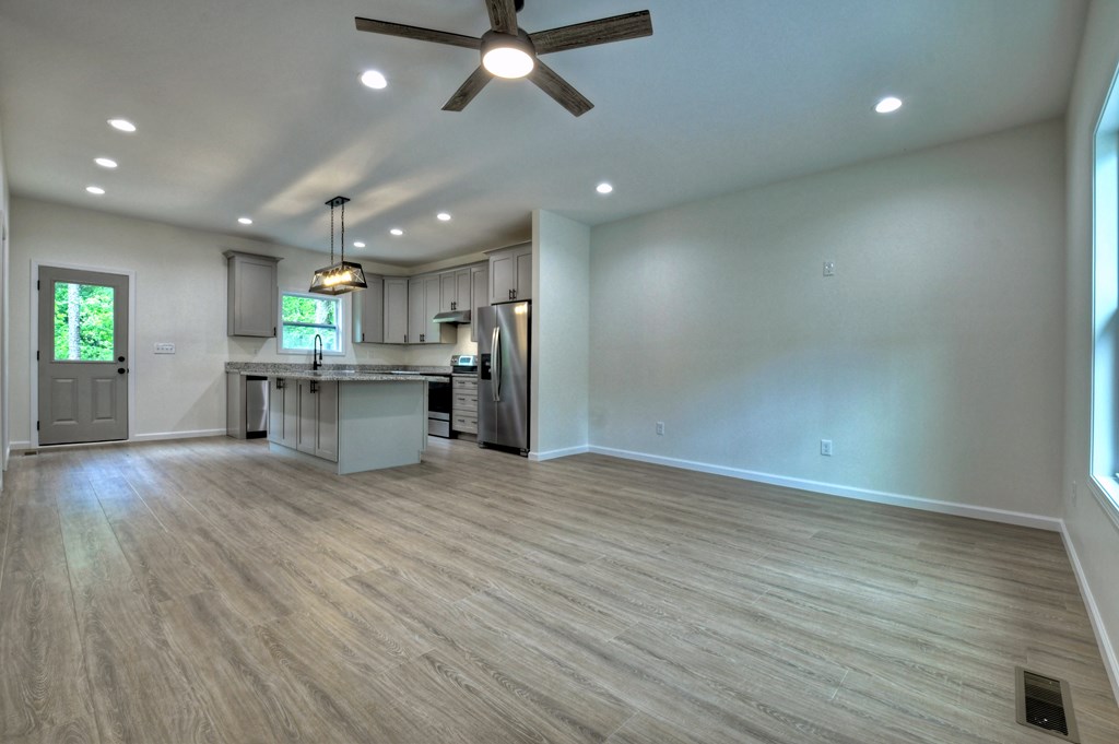 415330 East Ellijay Residential