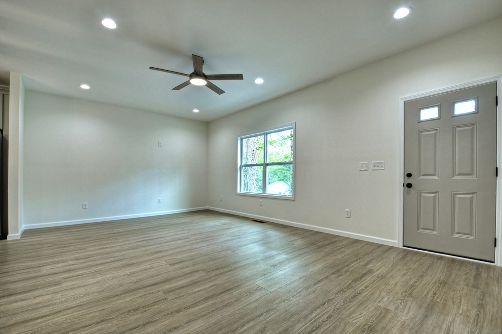 415330 East Ellijay Residential