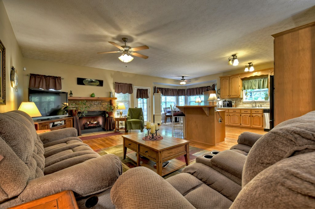 415332 Talking Rock Residential