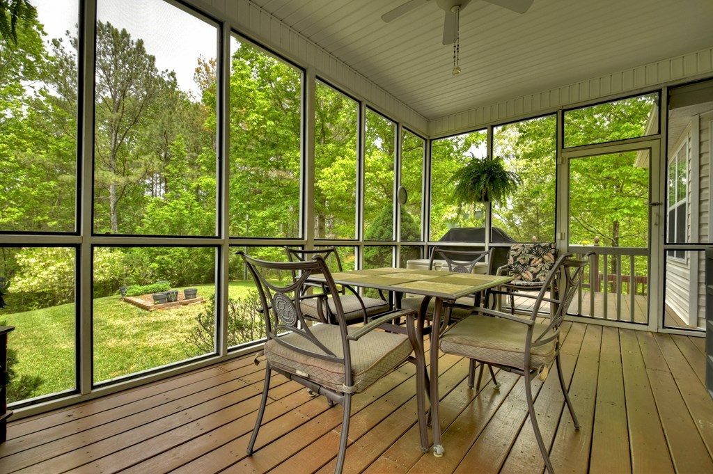 415332 Talking Rock Residential