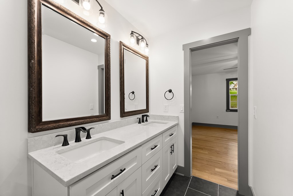 415335 Dahlonega Residential