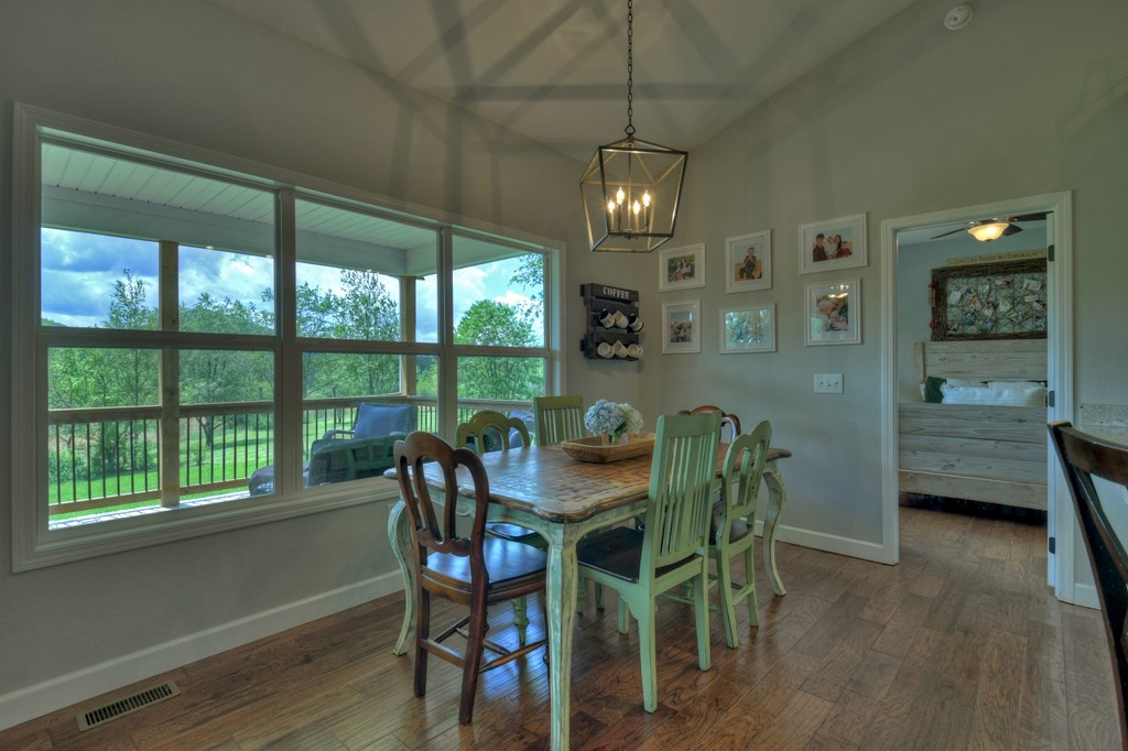 415340 Hayesville Residential