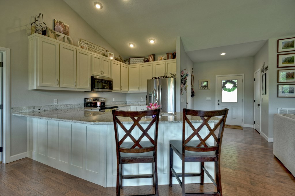 415340 Hayesville Residential