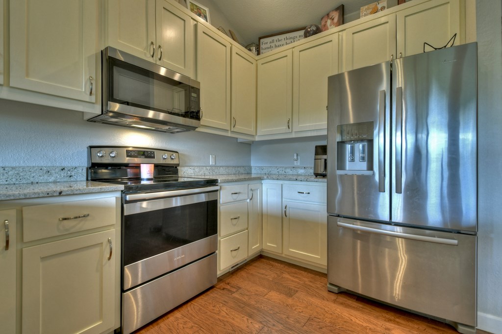 415340 Hayesville Residential