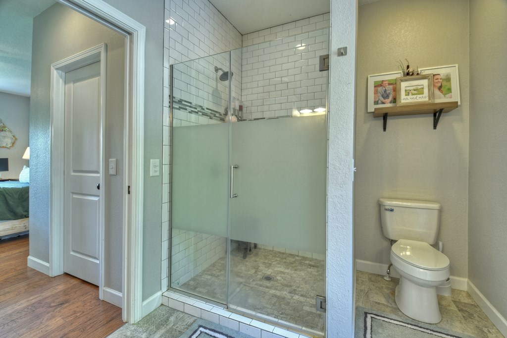 415340 Hayesville Residential