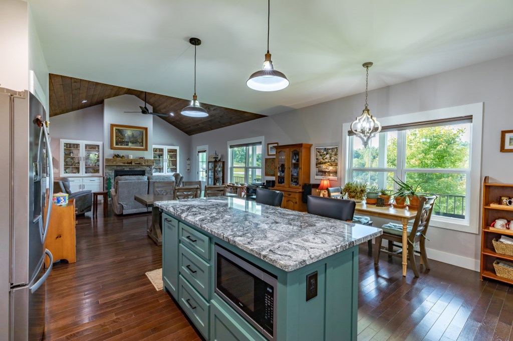 415343 Blairsville Residential