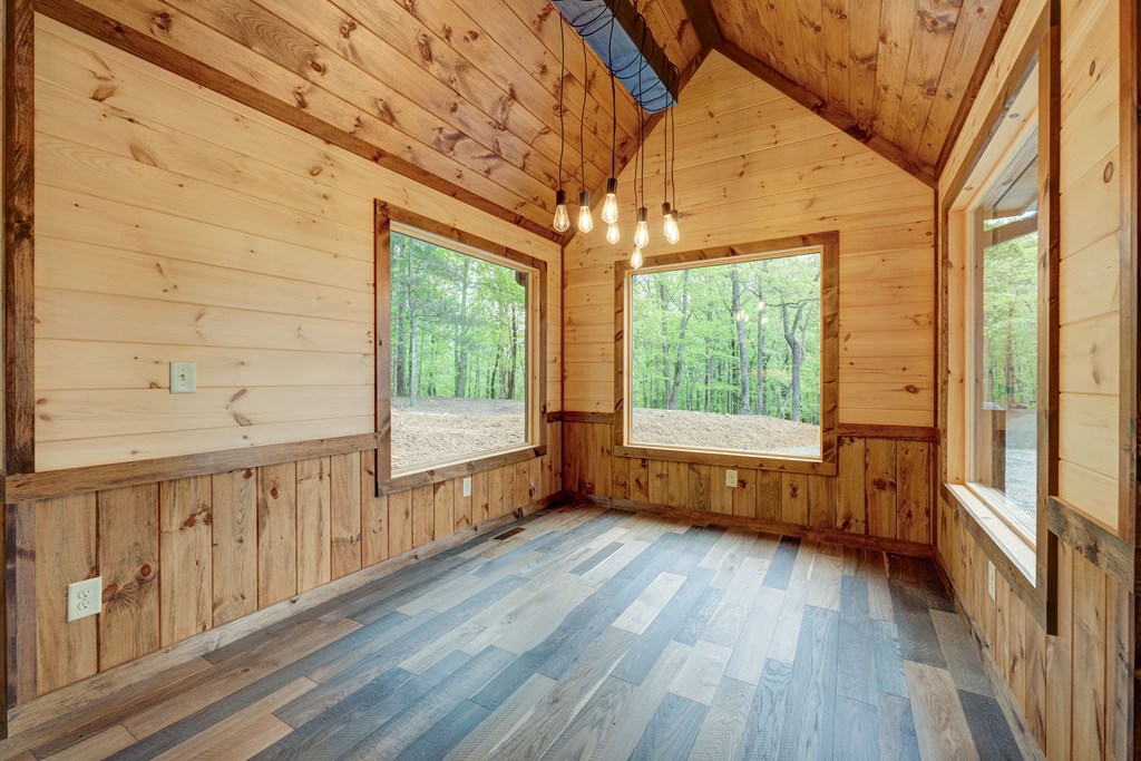 415350 Morganton Residential