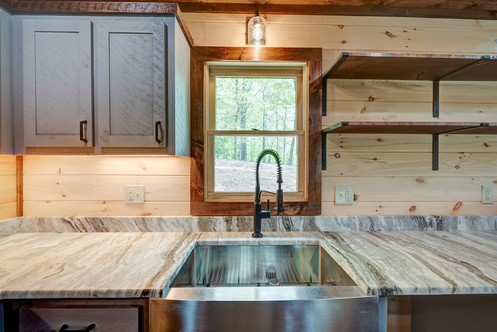 415350 Morganton Residential