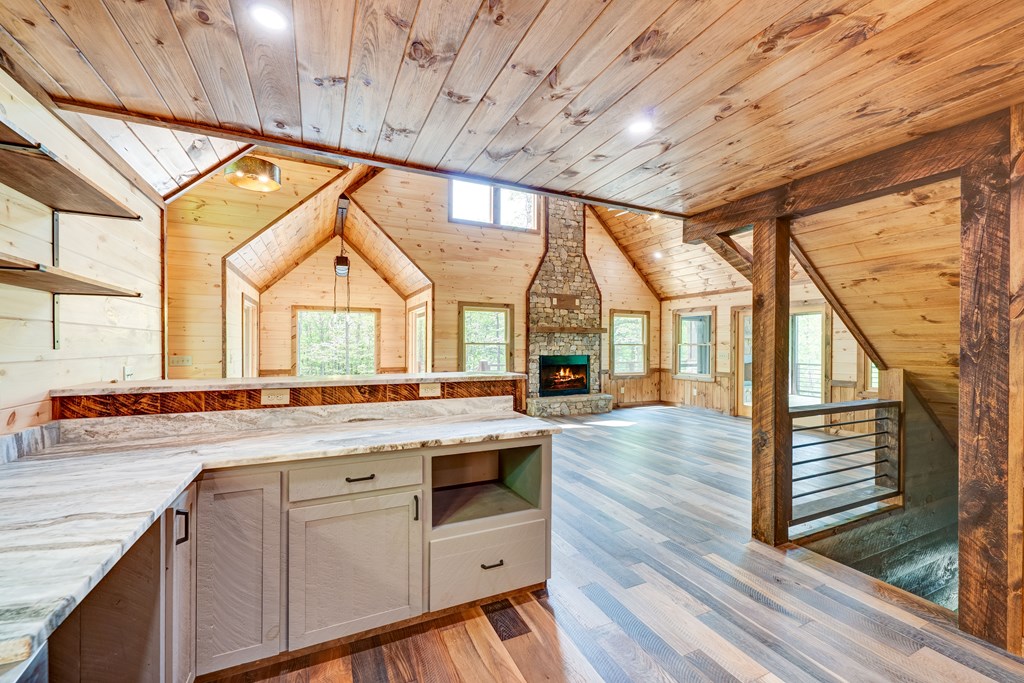 415350 Morganton Residential