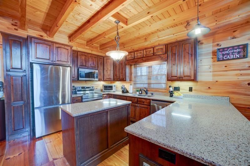 415366 Cherry Log Residential