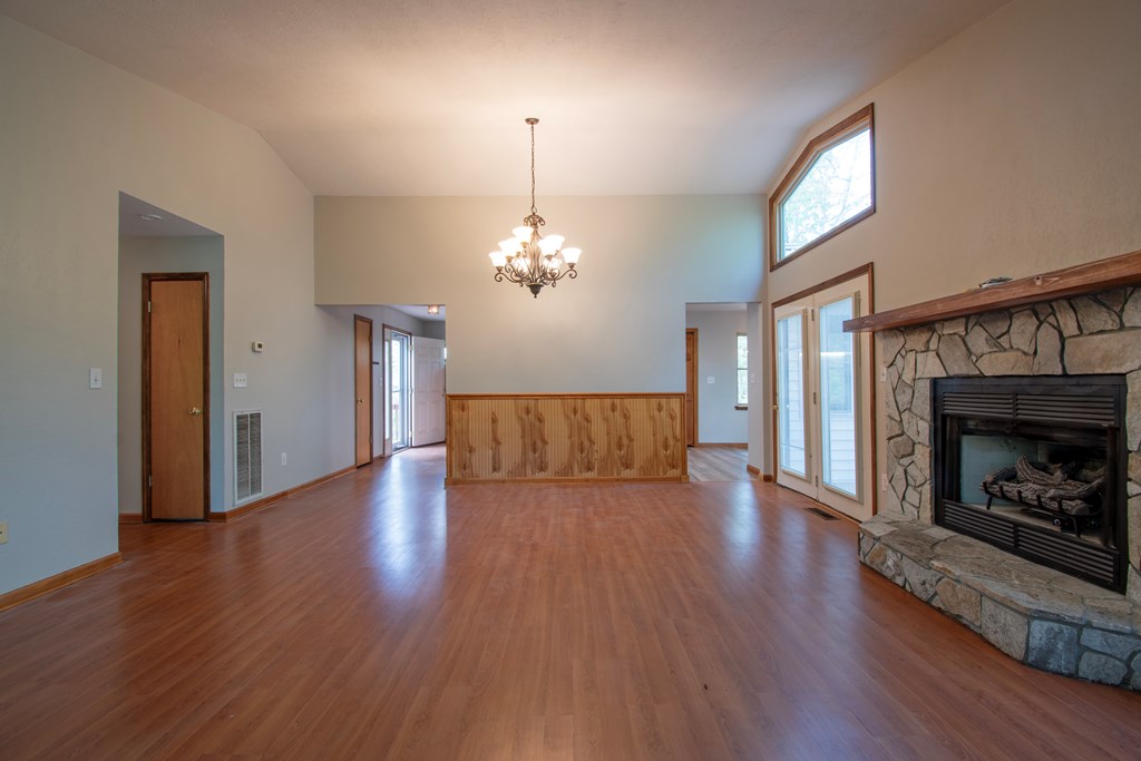 415383 Murphy Residential