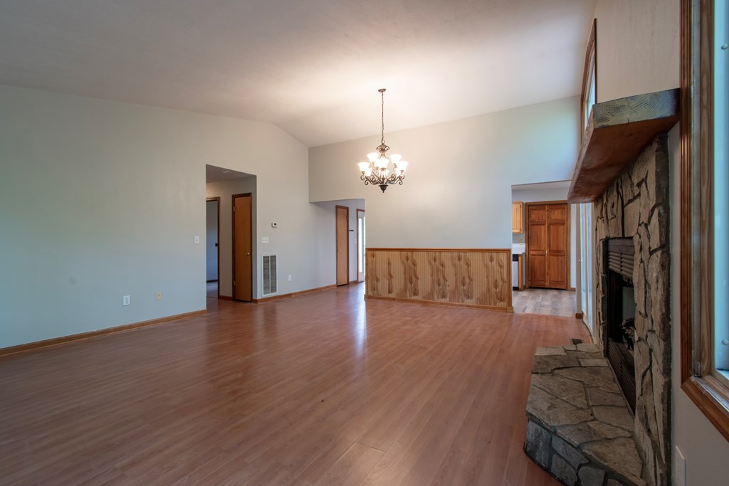 415383 Murphy Residential