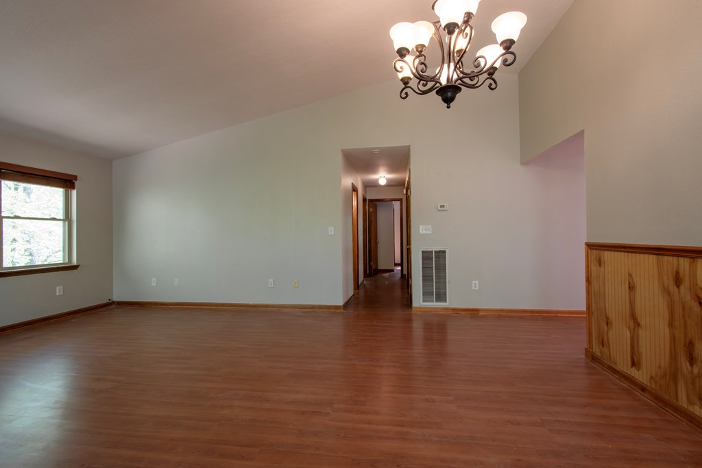 415383 Murphy Residential