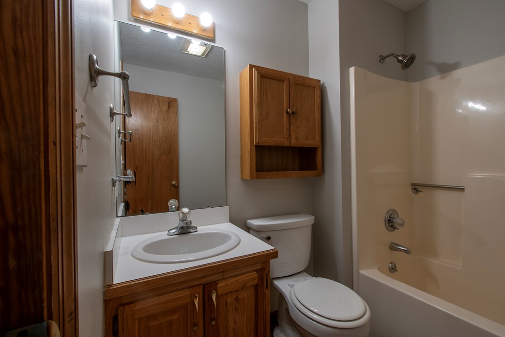 415383 Murphy Residential