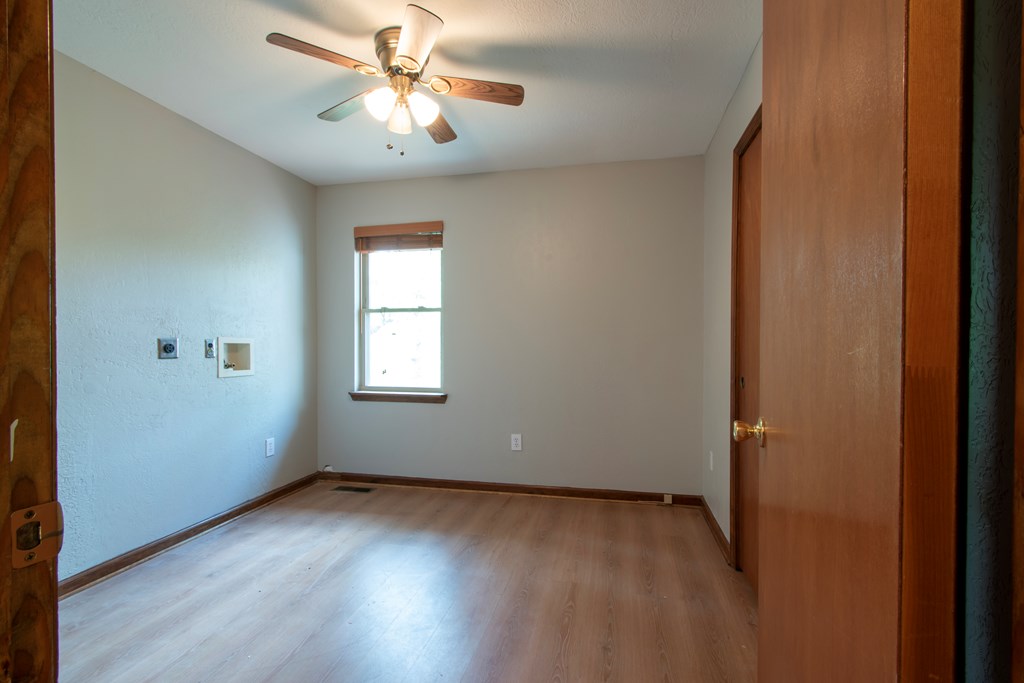 415383 Murphy Residential