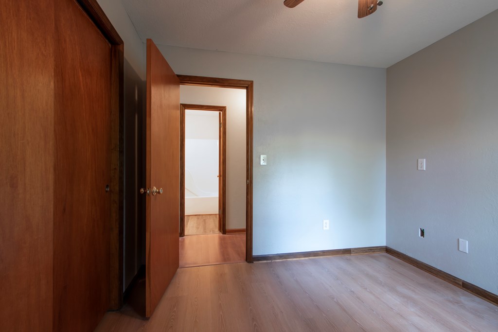 415383 Murphy Residential