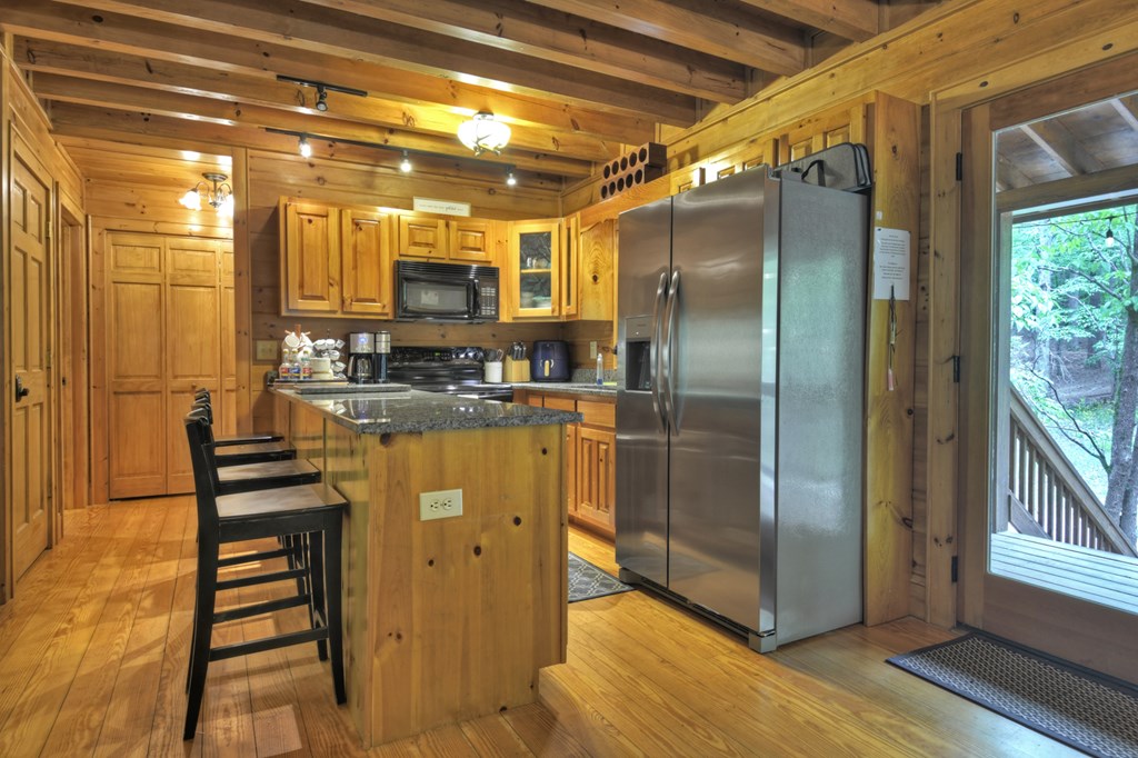415386 Ellijay Residential