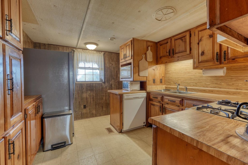 415388 Ellijay Residential