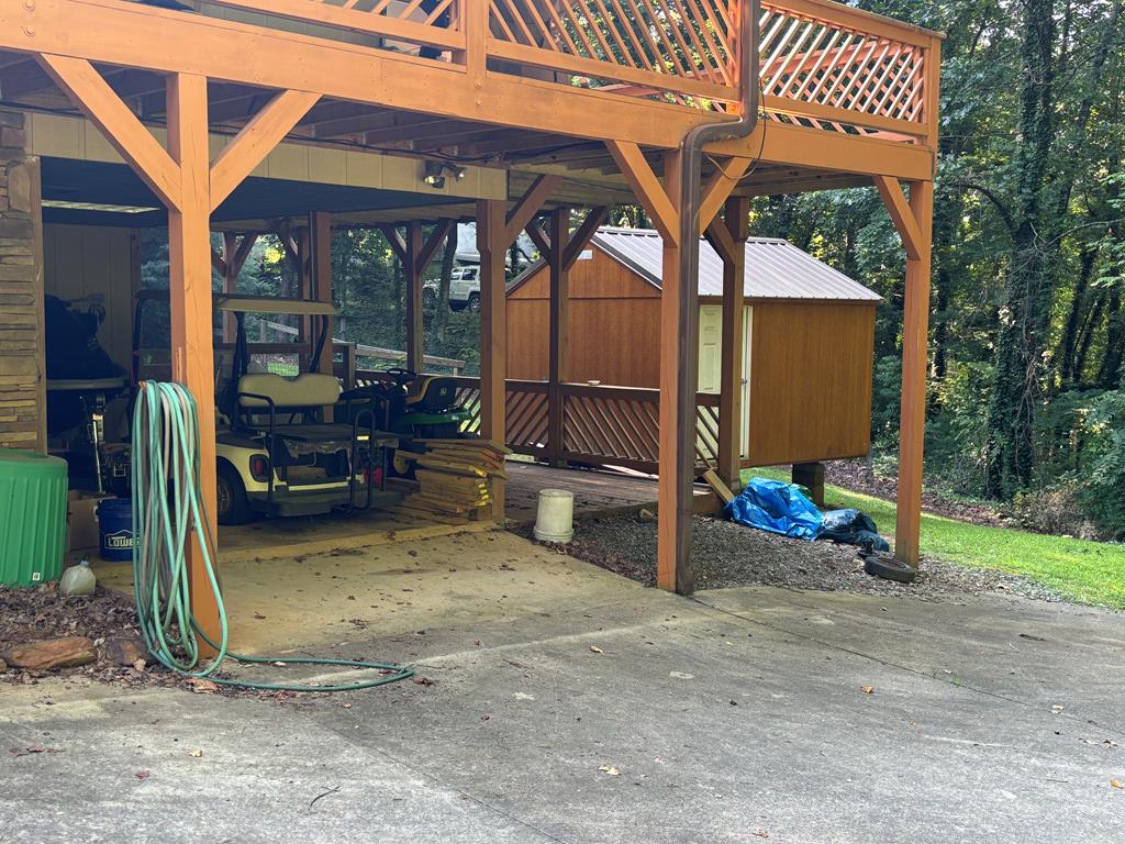 415389 Hayesville Residential
