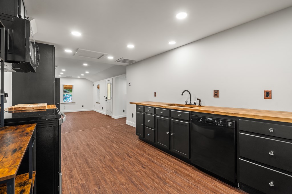 415400 Blairsville Residential