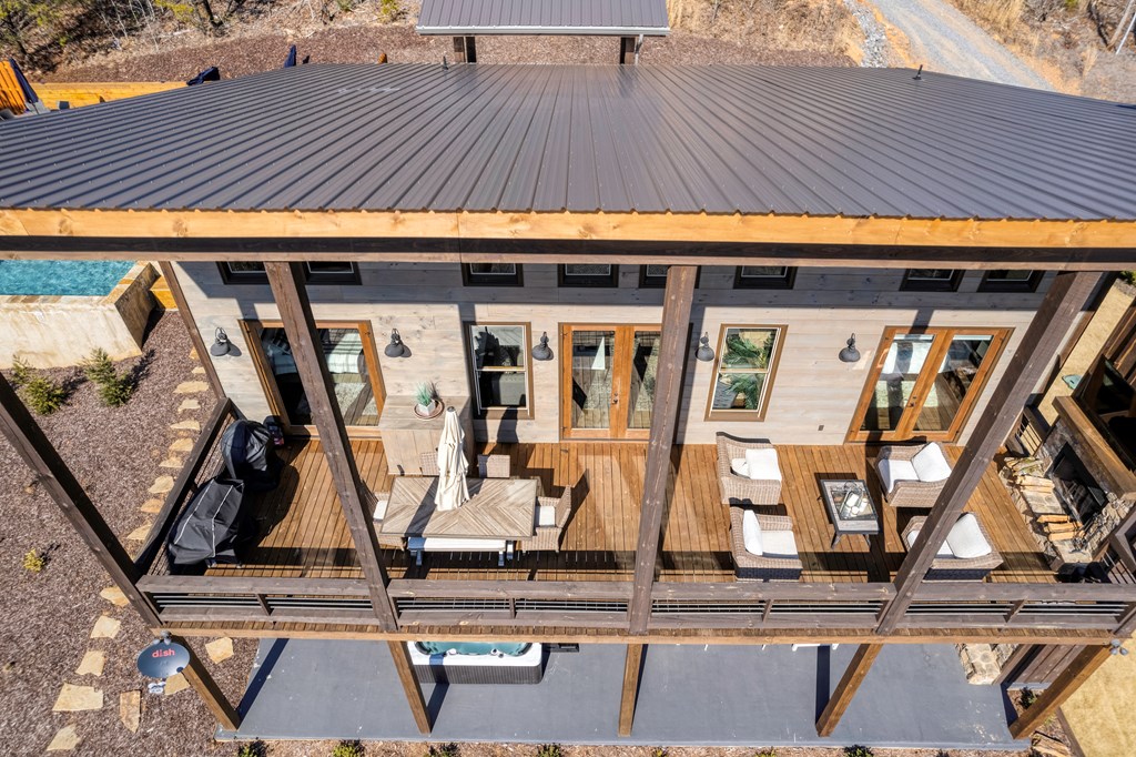 415404 Mineral Bluff Residential
