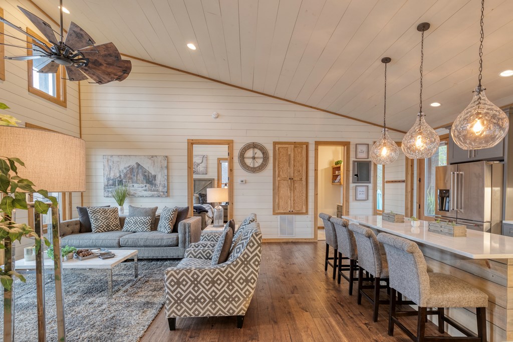 415404 Mineral Bluff Residential