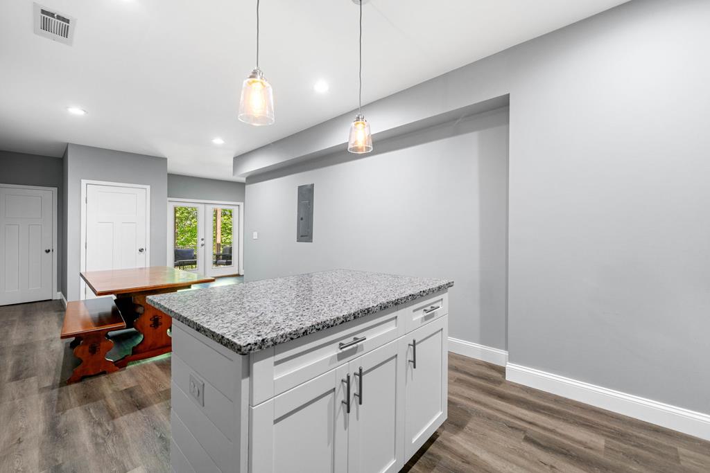 415409 Dawsonville Residential