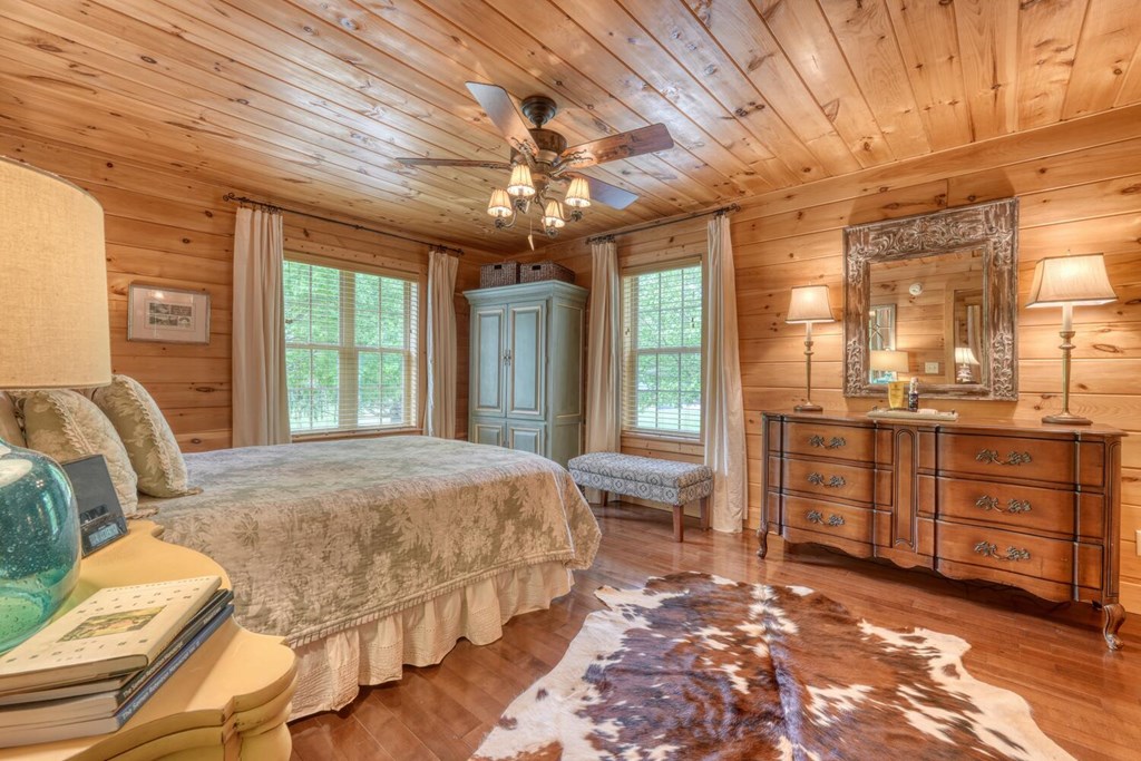 415410 Hayesville Residential