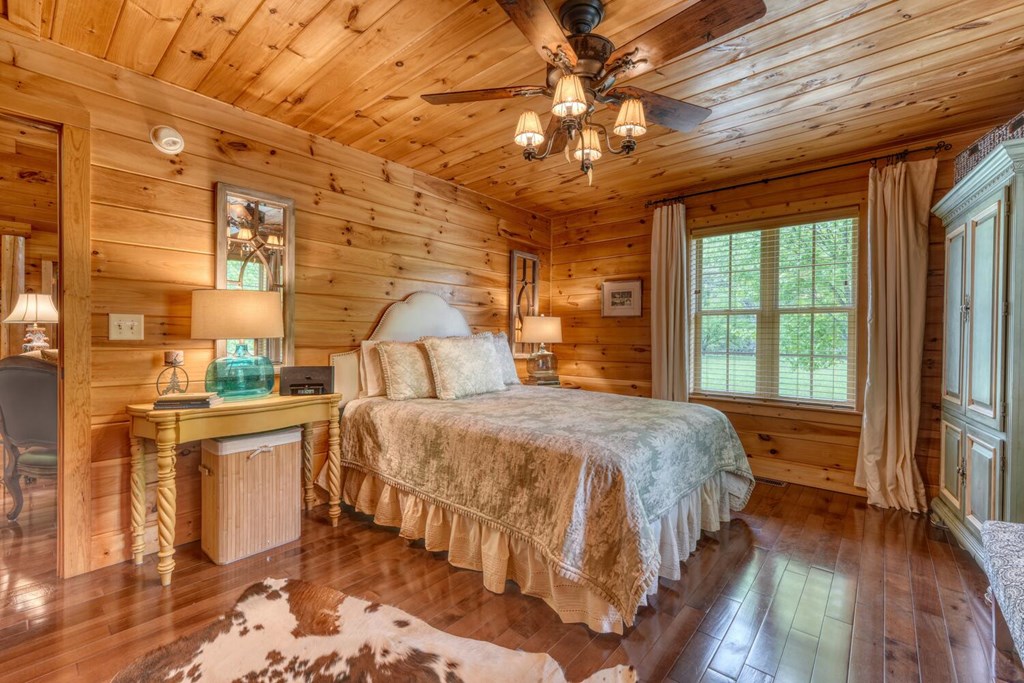 415410 Hayesville Residential