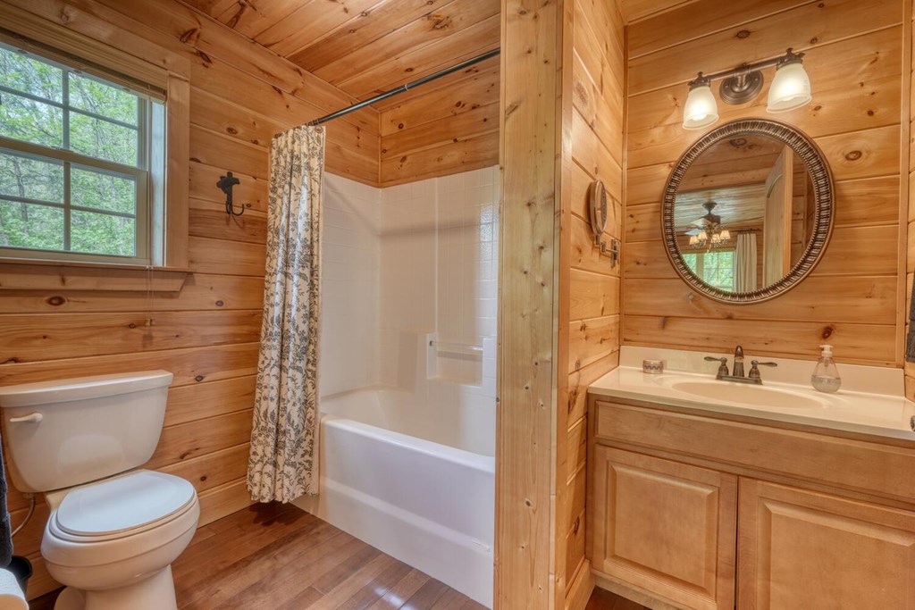 415410 Hayesville Residential