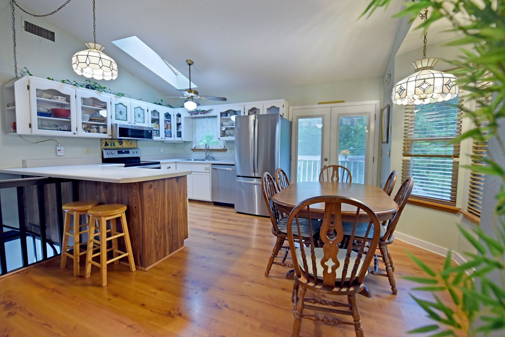 415421 Murphy Residential