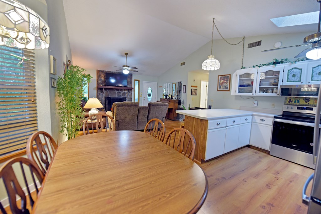 415421 Murphy Residential