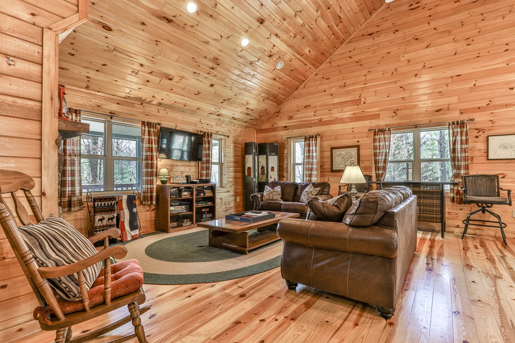 415422 Blue Ridge Residential
