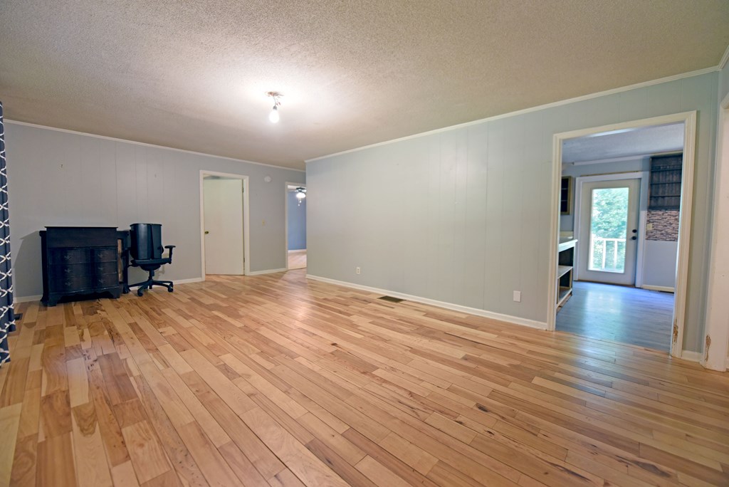 415423 East Ellijay Residential
