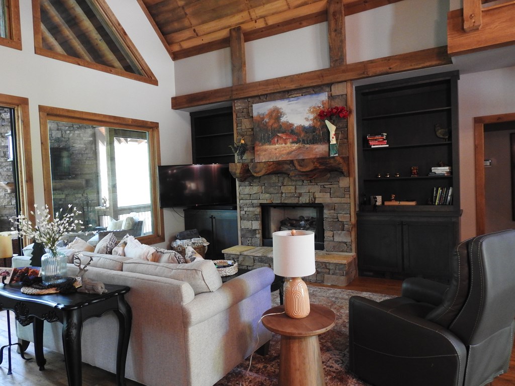 415427 Morganton Residential