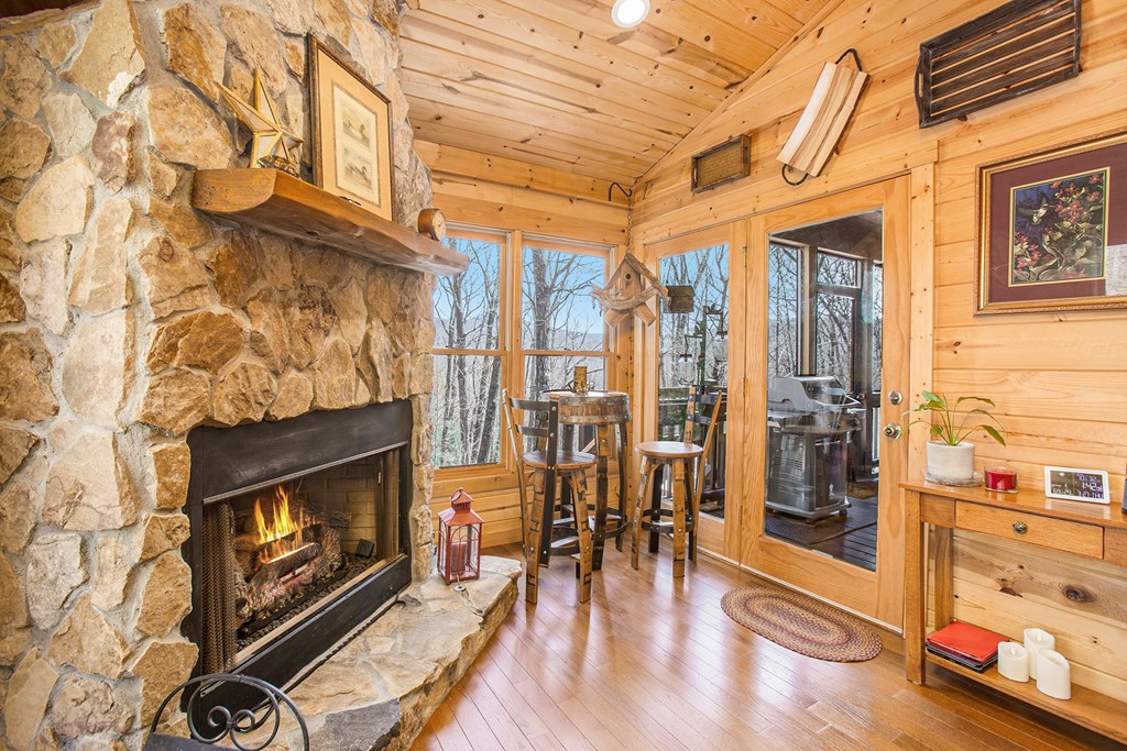 415461 Morganton Residential