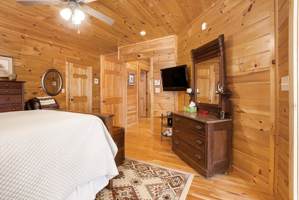 415461 Morganton Residential