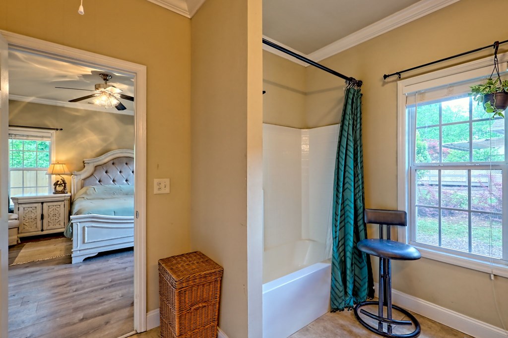 415462 Young Harris Residential