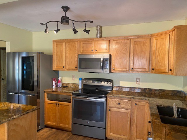 415476 Andrews Residential