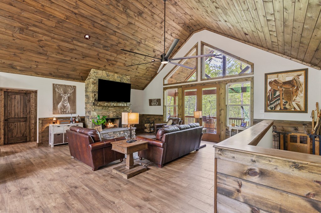 415482 Mineral Bluff Residential