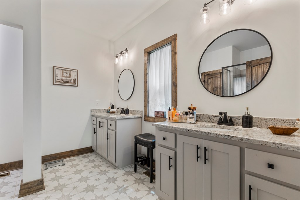 415482 Mineral Bluff Residential