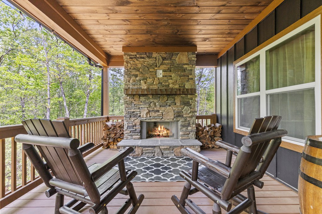 415482 Mineral Bluff Residential