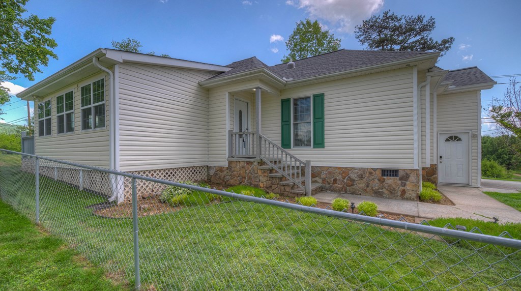 415496 Murphy Residential
