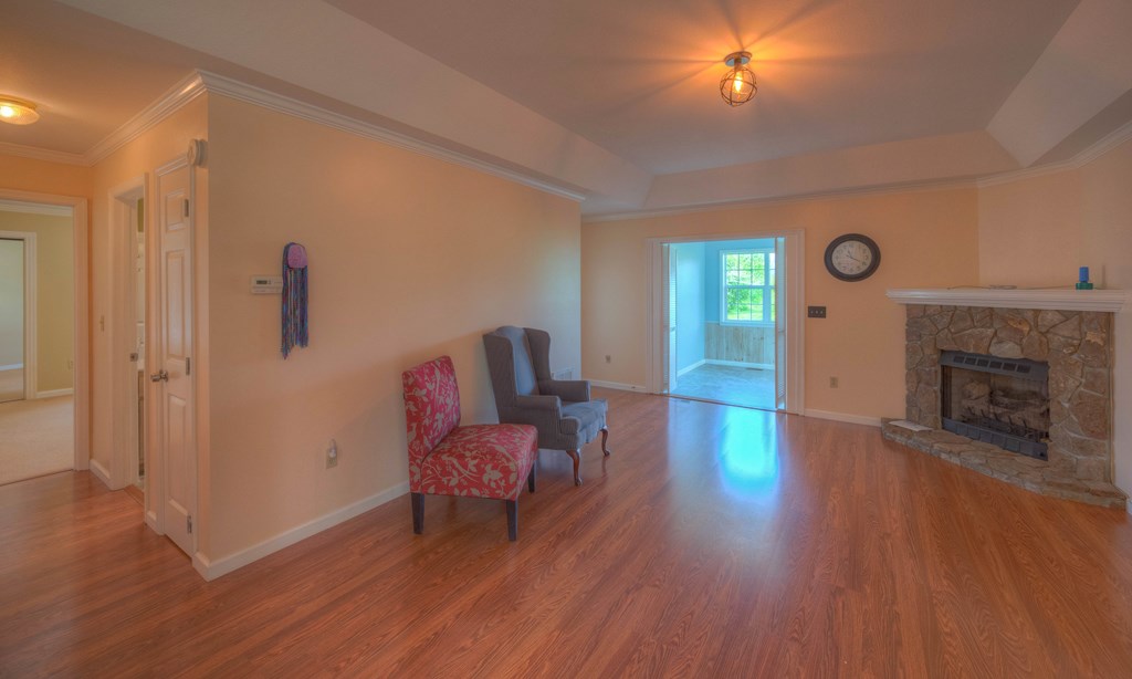 415496 Murphy Residential