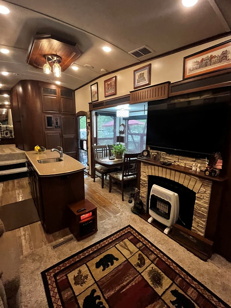 415509 Blairsville Residential